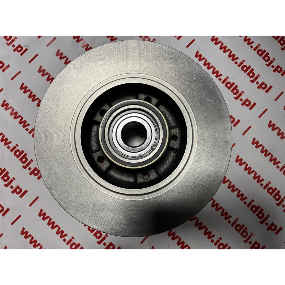 Fotografia produktu BREMBO BRE08.B391.27 TARCZA HAMULCOWA TYŁ MEGANE 08-, SCENIC Z ŁOŻYSKIEM Typ tarczy hamulcowej: pełny Grubość tarczy hamulcowej [mm]: 8 Liczba otworów: 5 Artykuł uzupełniający / informacja uzupełniająca 2: z zestawem łożyska koła Artykuł uzupełniający / informacja uzupełniająca 2: z pierścieniem nadajnika impulsów ABS Artykuł