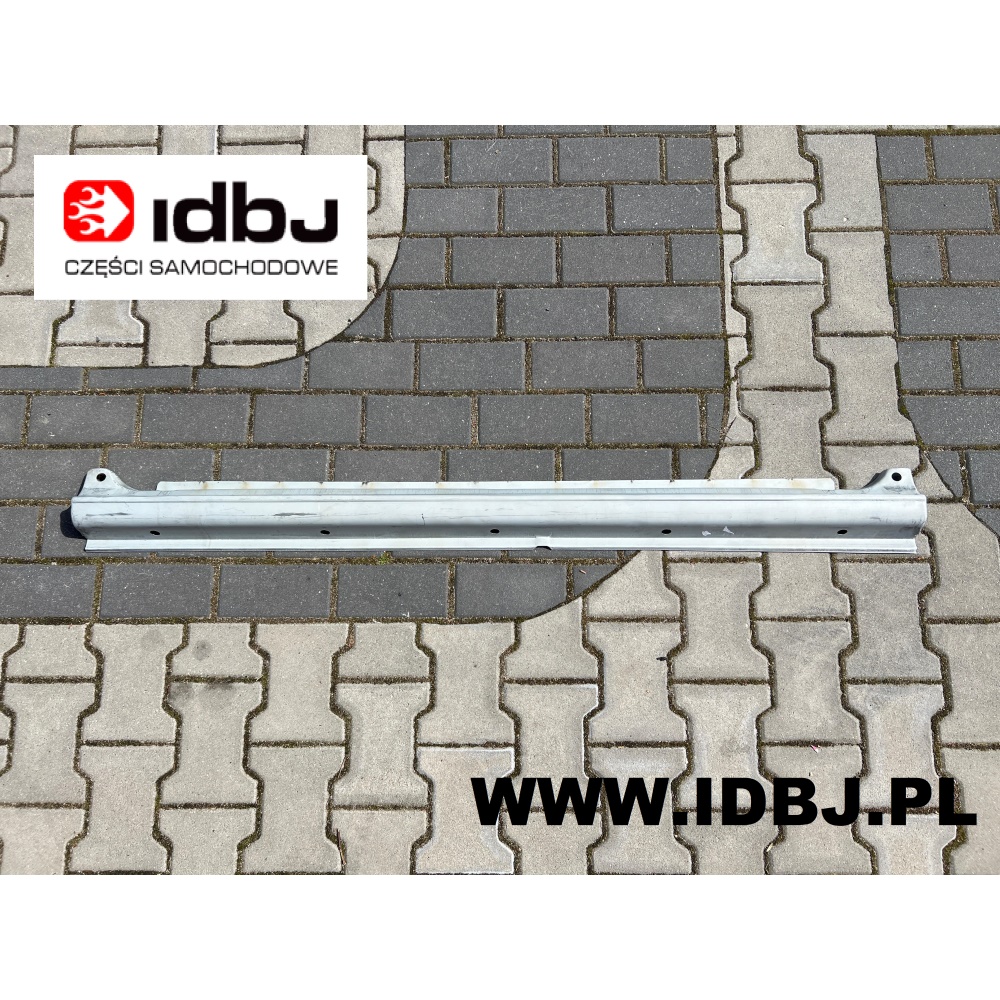 Fotografia produktu PAMMELSON PAM131380775 REPERATURKA  BOKU DUCATO, BOXER, JUMPER 06- 1420 MM POD DRZWI PRZESUWNE PRÓG, REPERATURKA METALOWA MIĘDZY DRZWIAMI PRZESUWNYMI A KOŁEM