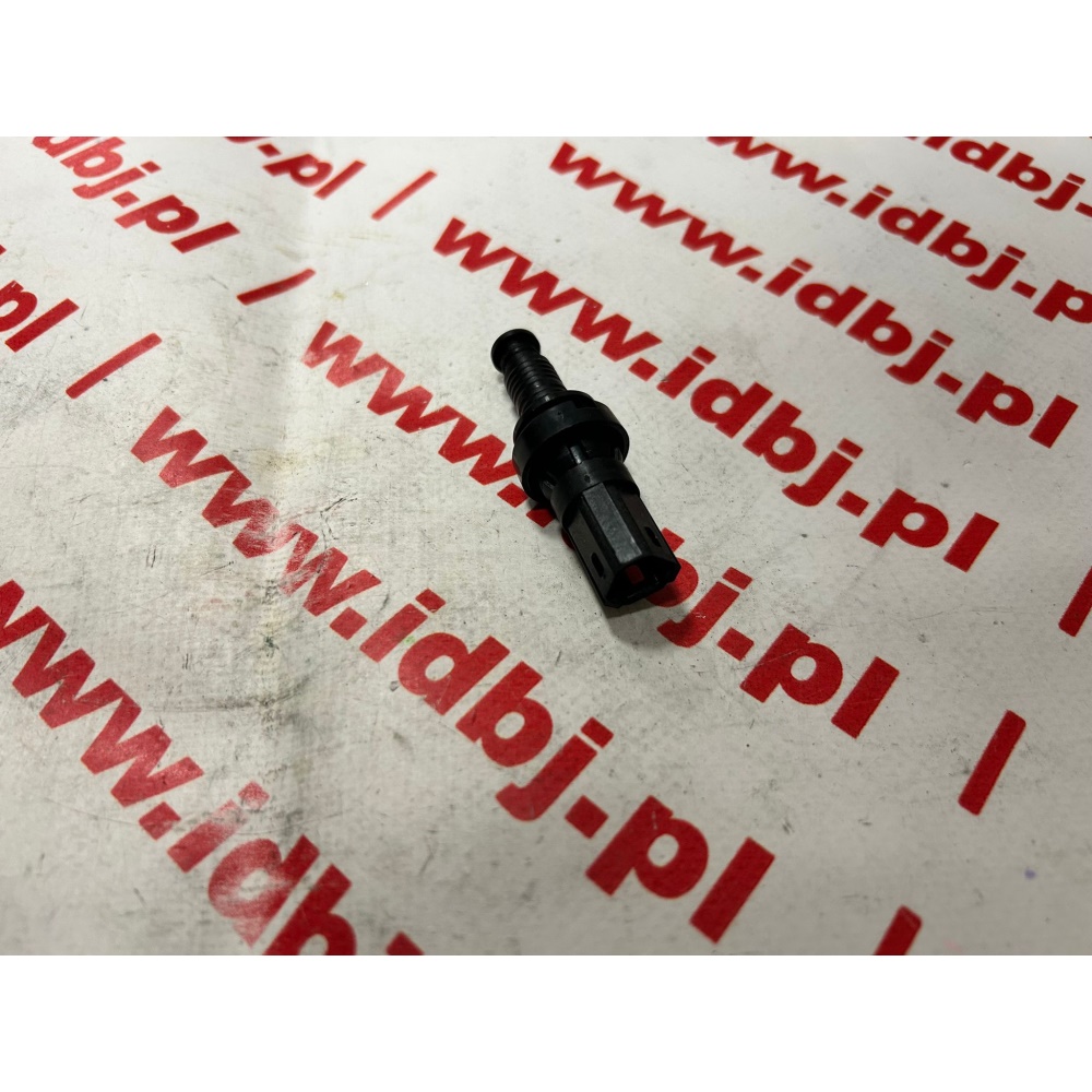 Fotografia produktu FIAT ORK04687558 WYŁĄCZNIK DRZWIOWY DODGE RAM 99- 