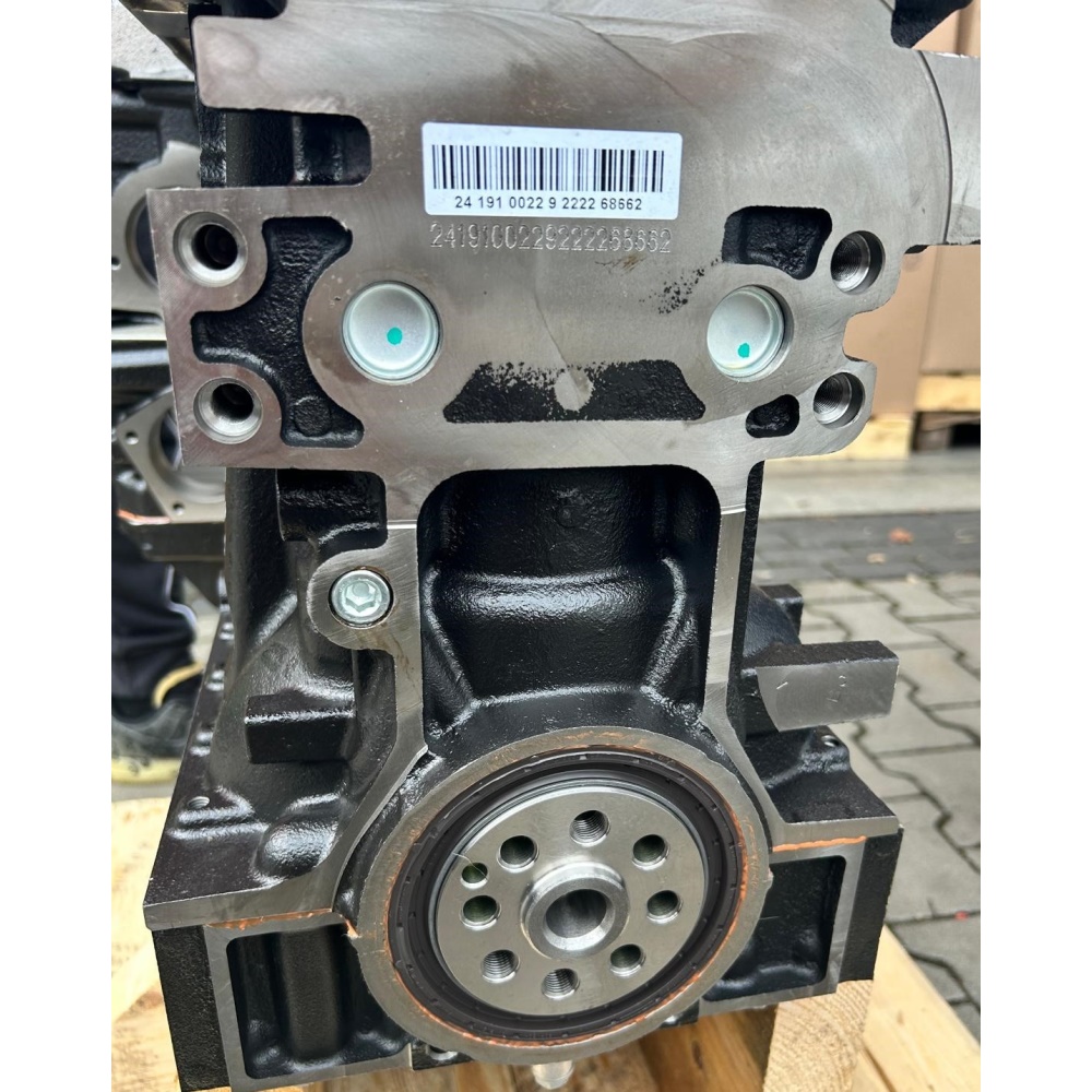fotografia produktu IVECO OR5801999464, SILNIK Z GŁOWICĄ CYLINDRÓW IVECO DAILY 3.0 EURO 5