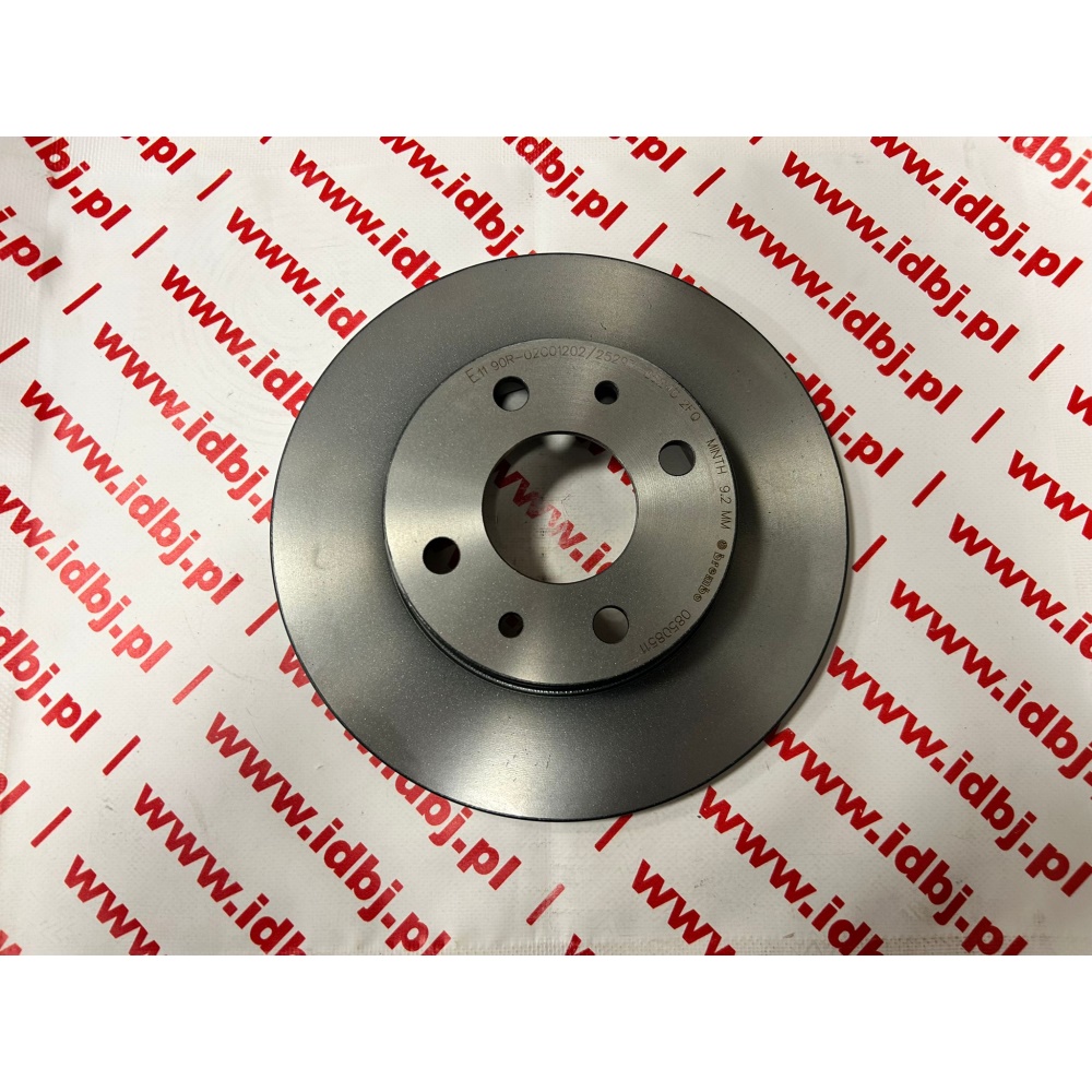 Fotografia produktu BREMBO BR08508511 TARCZA HAMULCOWA FIAT 500, CC, SC, PUNTO, BRAVO, TIPO, FORD KA 08- PRZÓD 240 MM ŚREDNICY LANCIA DEDRA, DELTA, MUSA, CINQUECENTO, SEICENTO