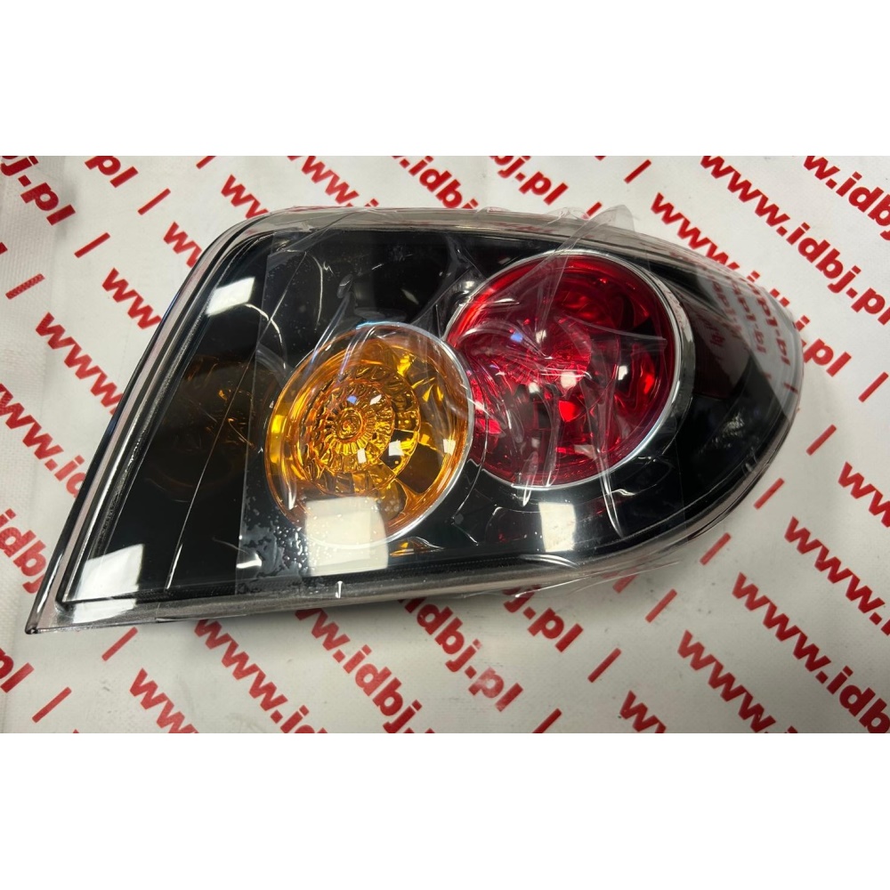 Fotografia produktu DEPO DEP216-1964R-UQ LAMPA TYŁ PRAWA MAZDA 3 03-09 