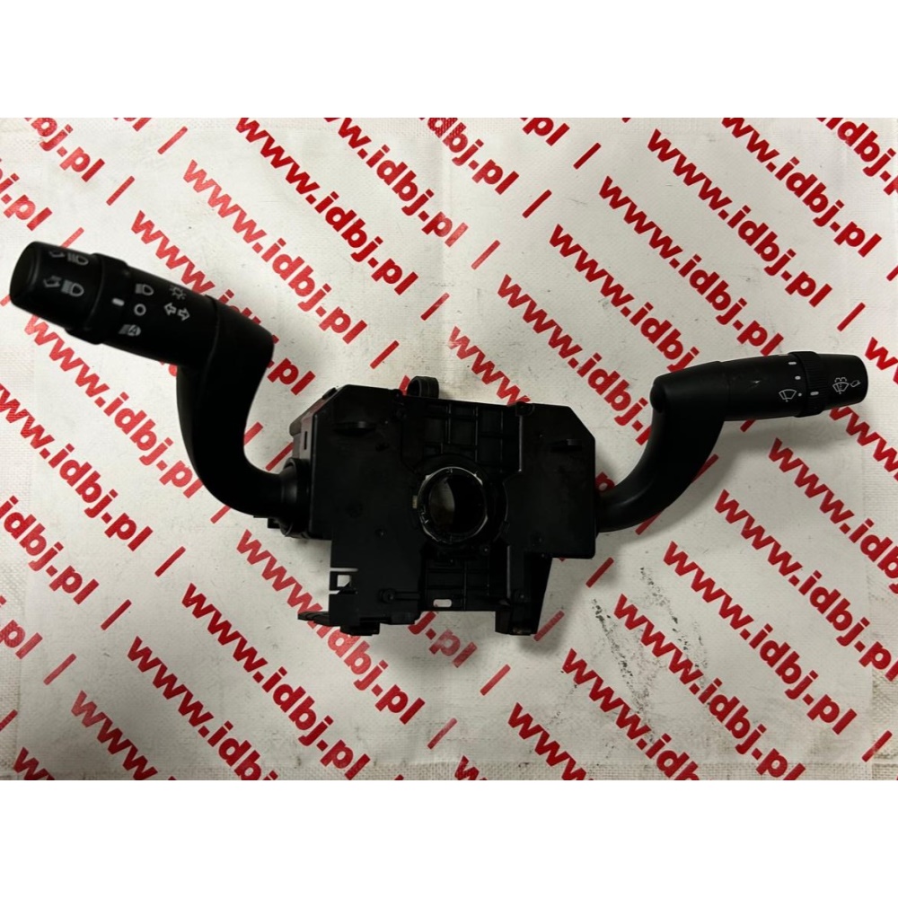 Fotografia produktu DEMONTAŻ FIAT DM735679012 PRZEŁĄCZNIK ZESPOLONY DUCATO, BOXER, JUMPER 11- AUTOMAT DZIENNYCH ŚWIATEŁ PRZEŁĄCZNIK ŚWIATEŁ, WYCIERACZEK POD KIEROWNICĘ, SYGNALIZACJA MANEWROWA