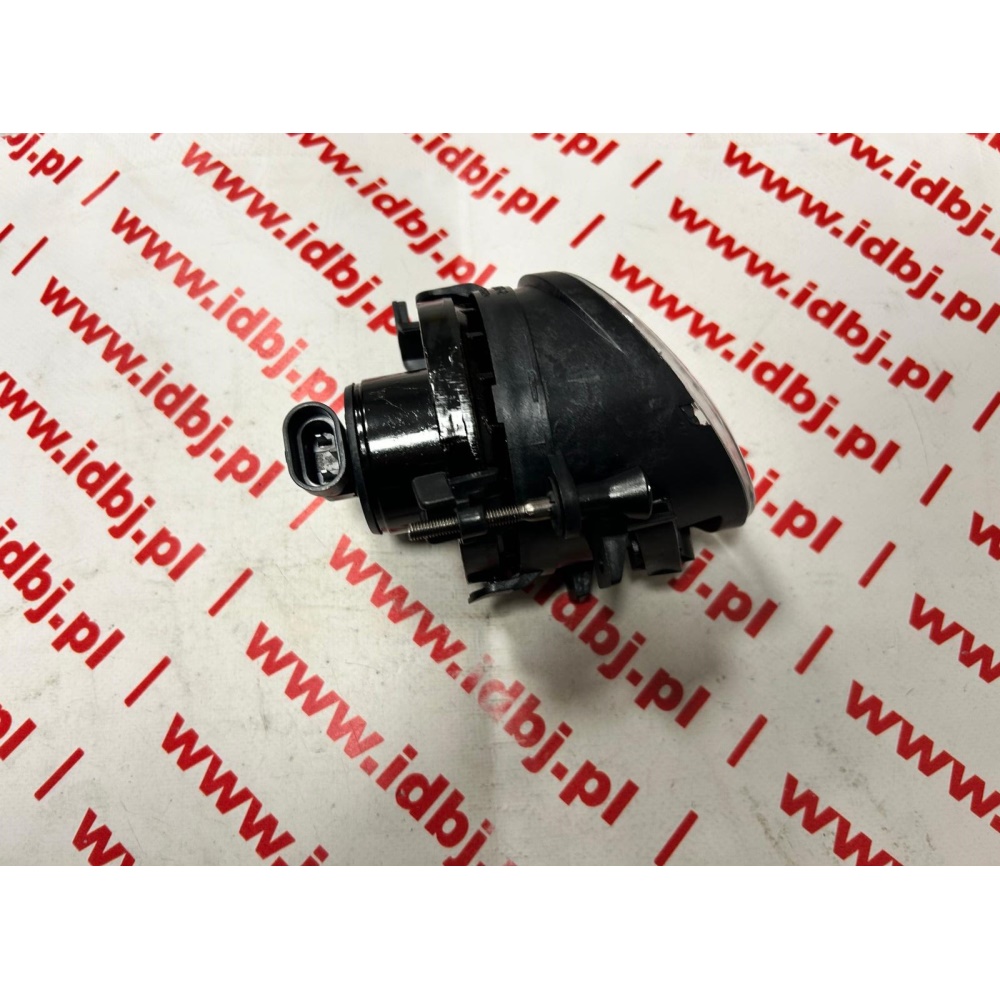 Fotografia produktu PAMMELSON PAM2H0941700 LAMPA PRZECIWMGIELNA PRZEDNIA PRAWA VW GOLF V, CRAFTER, AMAROK, CADDY MERCEDES SPRINTER