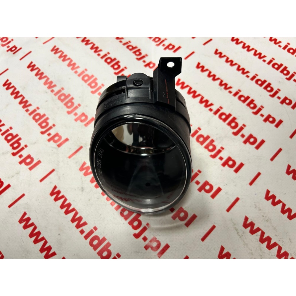 fotografia produktu PAMMELSON PAM2H0941700, LAMPA PRZECIWMGIELNA PRZEDNIA PRAWA VW GOLF V, CRAFTER, AMAROK, CADDY