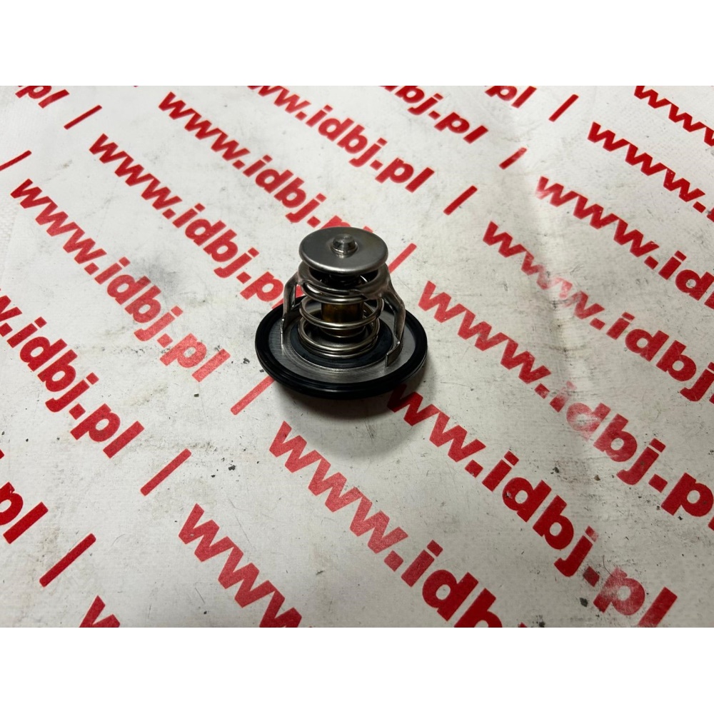 Fotografia produktu VERNET VER6311.82/J TERMOSTAT, WKŁAD TOYOTA AVENSIS  97- , COROLLA E12 00- , YARIS I 99- 