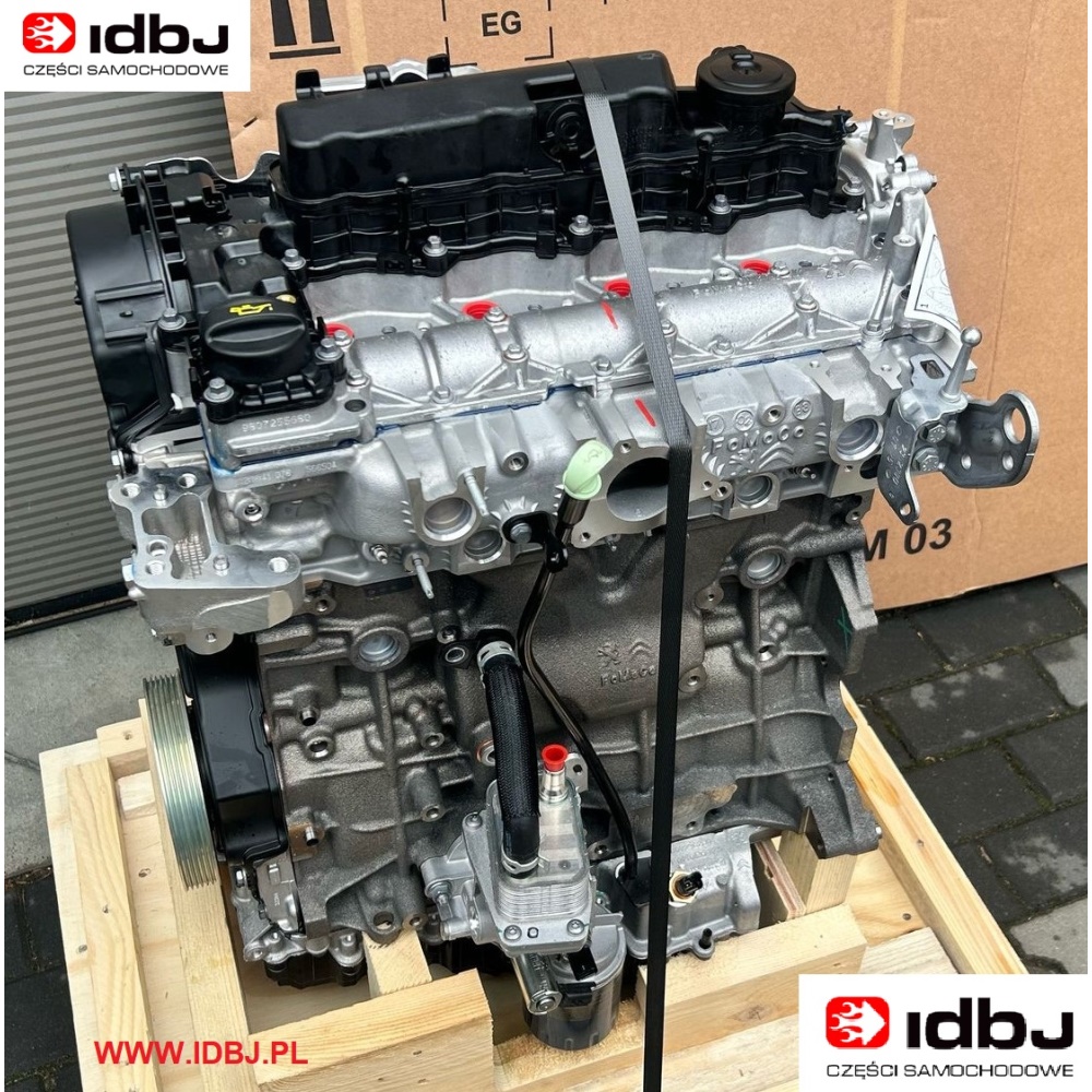 Fotografia produktu PSA OR1637130780 SILNIK KOMPLETNY PEUGEOT EXPERT, CITROEN JUMPY III, 2.0 HDI, EURO 6, 180 KM KOD SILNIKA AH01 10WAWG. Z ROZRZĄDEM, POKRYWĄ ZAWORÓW I CHŁODNICZKĄ OLEJU. DS4, DS5, DS7, OPEL GRANDLAND