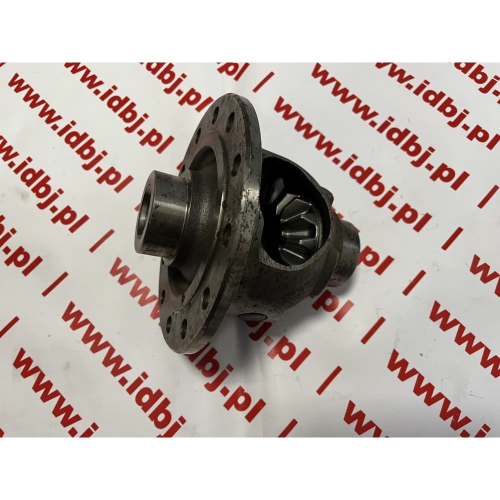 Fotografia produktu DEMONTAŻ IVECO DM7185703 OBUDOWA, KOSZ MECHANIZMU Z SATELITAMI RÓŻNICOWEGO IVECO 06-, 09- MODELE C, S Obudowa dyferencjału. Do mostu z dwoma satelitami i dwoma kołami koronowymi.