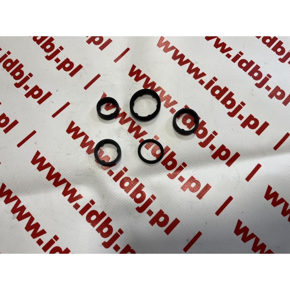 Fotografia produktu DODGE ORK68191356AA USZCZELKA CHŁODNICY OLEJU DODGE CHALLENGER 3.7 