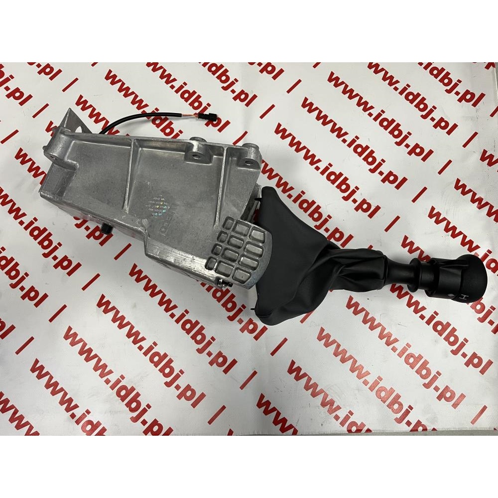 fotografia produktu OEM IVECO OEM504302686, DŹWIGNIA Z GAŁKĄ ZMIANY BIEGÓW IVECO EUROCARGO, TECTOR Z CZUJNIKIEM
