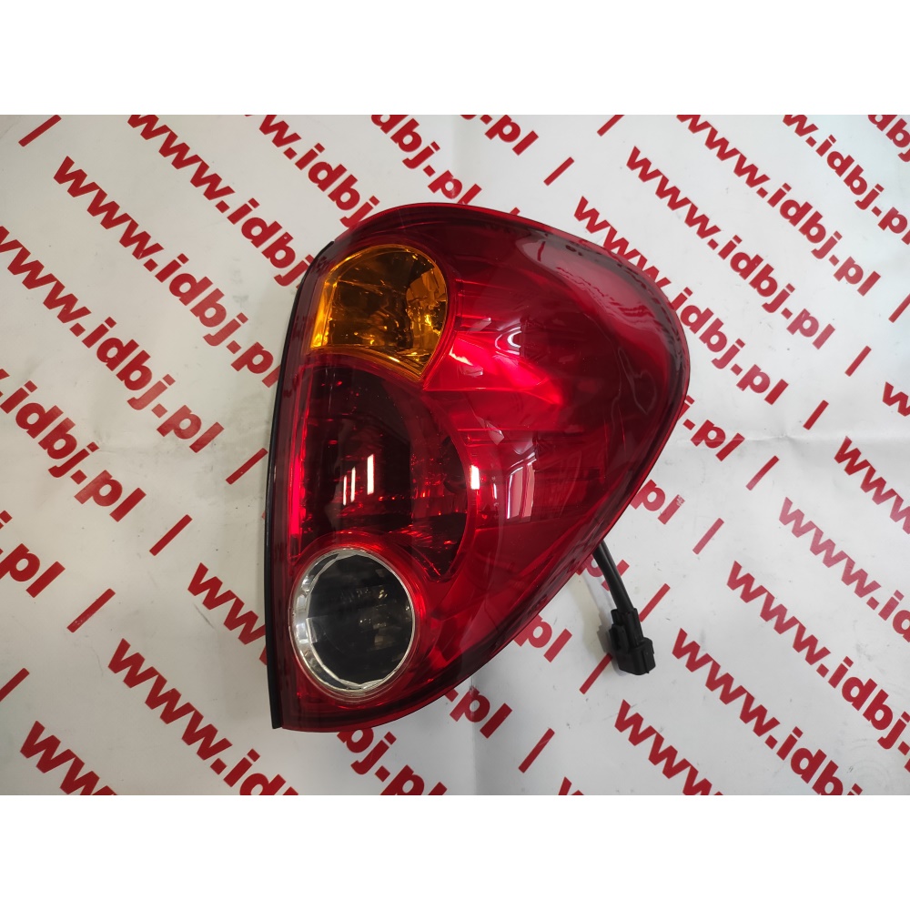 Fotografia produktu PAMMELSON PAM8330A010 LAMPA MITSUBISHI L200 TYŁ PRAWA Z WTYKIEM ELEKTRYCZNYM