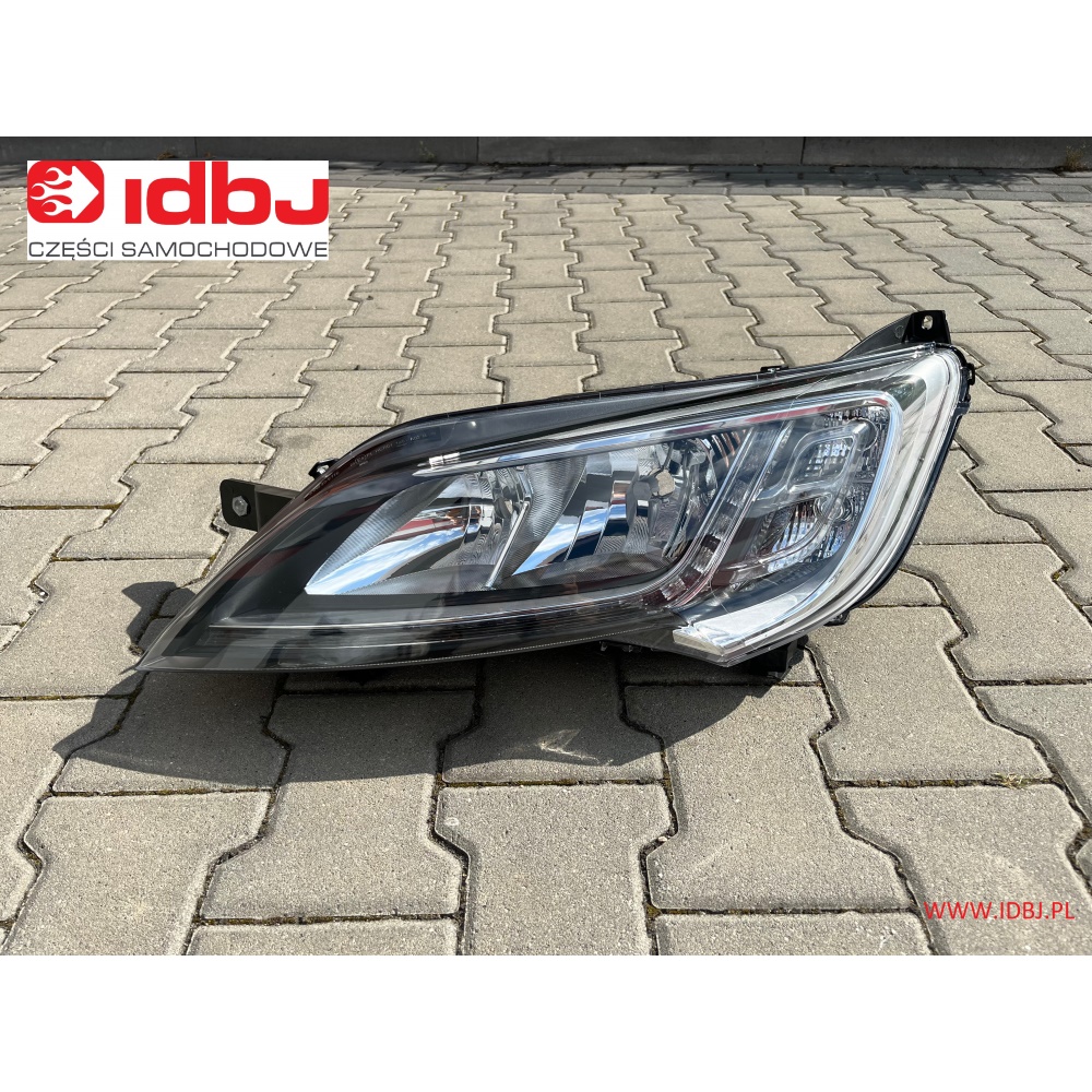 Fotografia produktu PAMMELSON PAM1374297080 REFLEKTOR DUCATO, BOXER, JUMPER 2014- LEWY LED ZE STEROWNIKIEM SREBRNY FIAT DUCATO 14- DRL, ŚWIATŁO DO JAZDY DZIENNEJ, bez przetwornicy