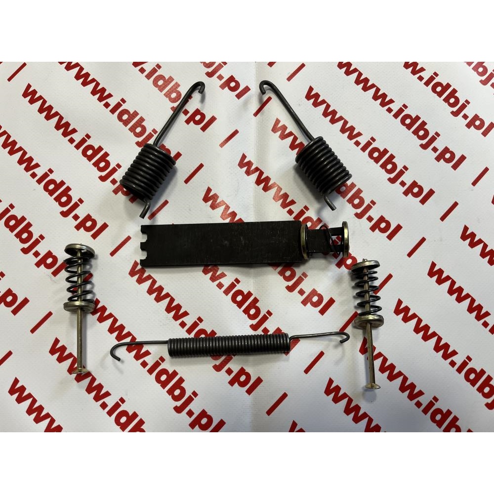 Fotografia produktu OEM IVECO OR93161195 SPRĘŻYNY SZCZĘK HAMULCOWYCH IVECO DAILY 59.12 PRAWA, LEWA Zestaw sprężyn szczęk hamulca ręcznego wraz z kołkami montażowymi na jedną stronę.