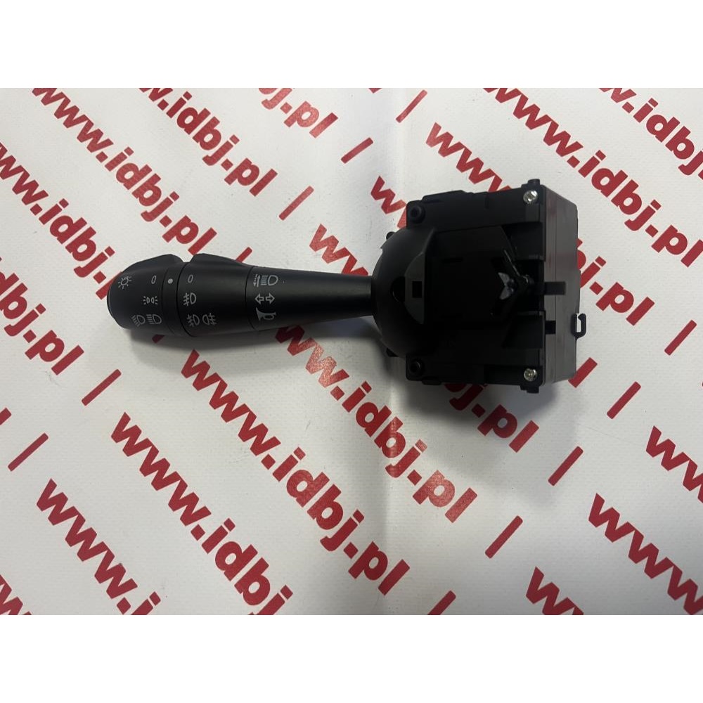 Fotografia produktu PAMMELSON PAM255400337R PRZEŁĄCZNIK ZESPOLONY ŚWIATEŁ DACIA LOGAN II 12- 