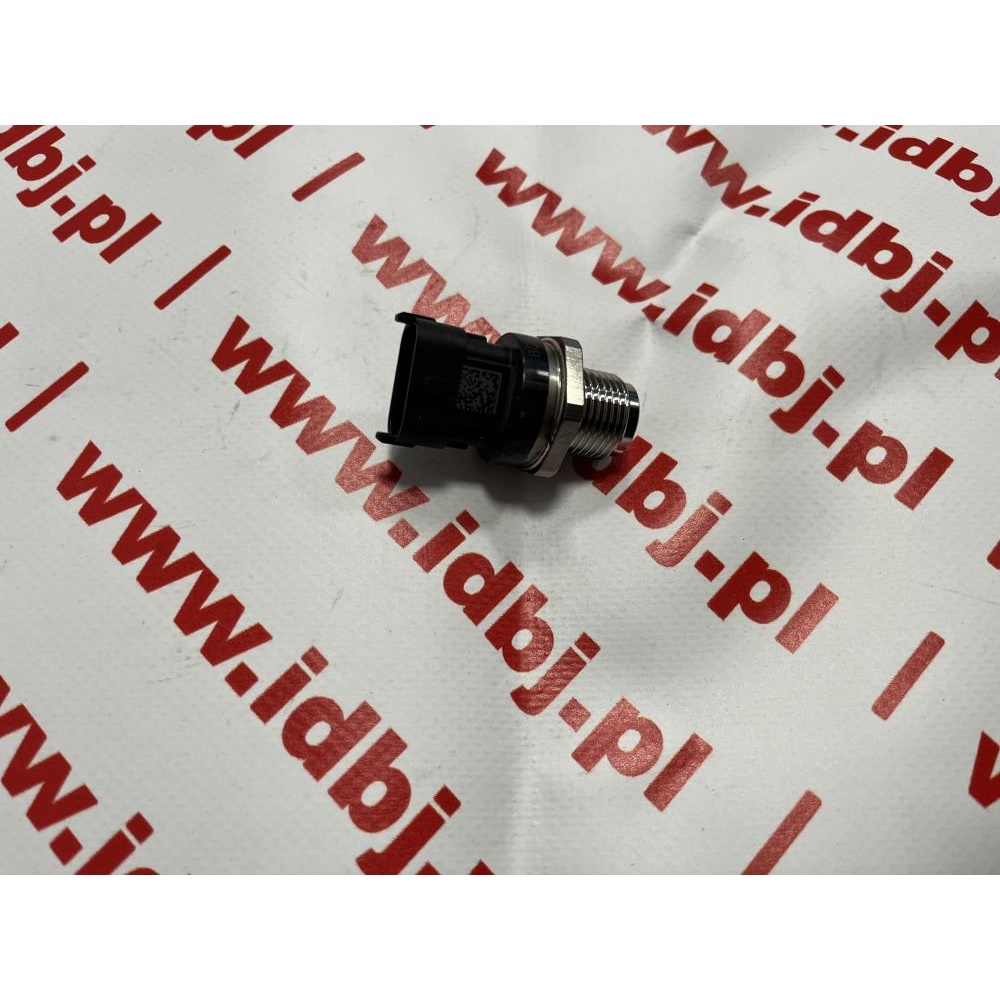 fotografia produktu BOSCH BS0281006244, CZUJNIK, CIŚNIENIA LISTWY WTRYSKU PALIWA RENAULT MASCOT, NISSAN CABSTAR