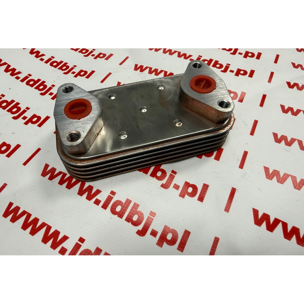 Fotografia produktu FIAT OEM504078695 CHŁODNICA OLEJU DUCATO, IVECO 3.0 JTD F1C, BOXER, JUMPER 3.0 HDI 06- 