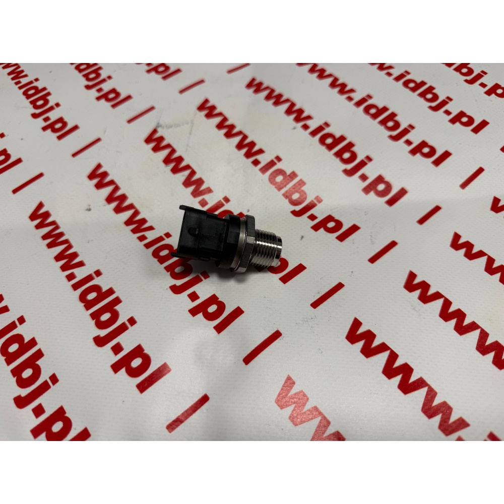 fotografia produktu BOSCH BS0281002706, CZUJNIK LISTWY CR DUCATO, IVECO 2.3 JTD 02-06