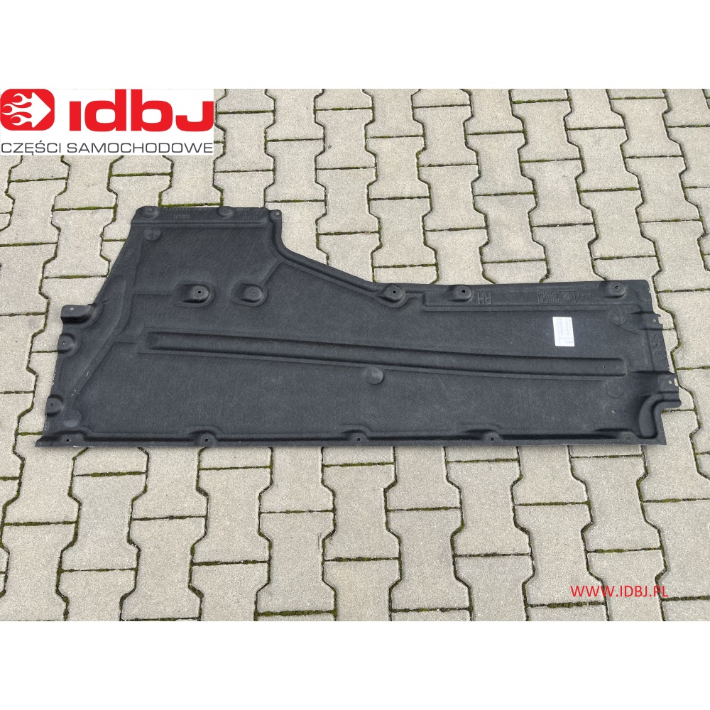 Fotografia produktu BMW OR51757340778 OSŁONA PODWOZIA BOCZNA PRAWA BMW F90, G30, G31, 17- MATERIAŁOWA
