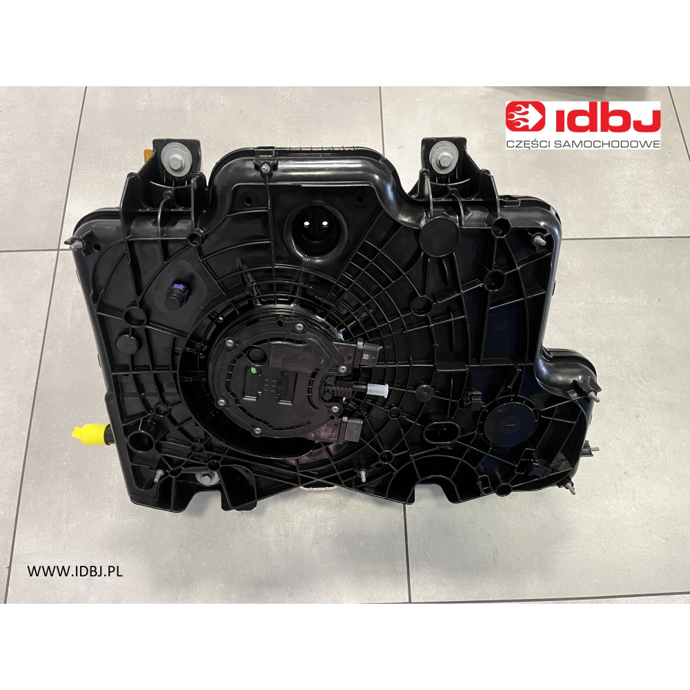 Fotografia produktu RENAULT OR208S85661R ZBIORNIK ADBLUE RENAULT MASTER III 2.3 DCI 