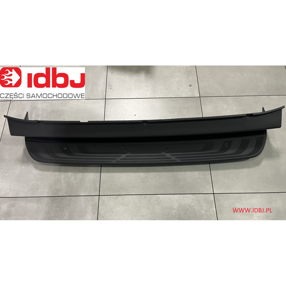 Fotografia produktu PAMMELSON PAM111088709 ZDERZAK TYŁ ŚRODEK ZE STOPNIEM MERCEDES SPRINTER 907,910 18- NAKŁADKA TYLNA