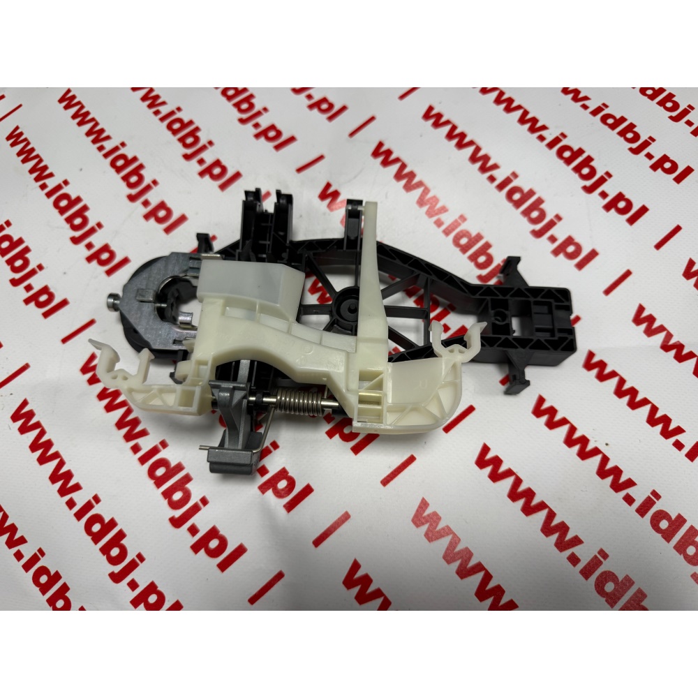 fotografia produktu VW OR7E0843352, MECHANIZM KLAMKI VW T6 PRAWE DRZWI PRZÓD PASAŻERA