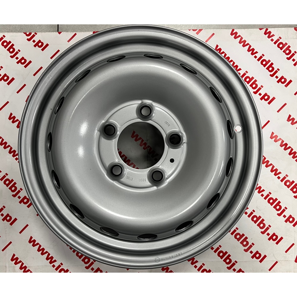 Fotografia produktu PAMMELSON PAM8200684598R FELGA RENAULT MASTER III 5JK X 16 CALI ET66 OPEL MOVANO KOŁA POJEDYNCZE Średnica felgi: 16" Szerokość felgi: 6.5" Rozstaw śrub: 5x130 Otwór centralny (mm): 89 Odsadzenie (ET): 66