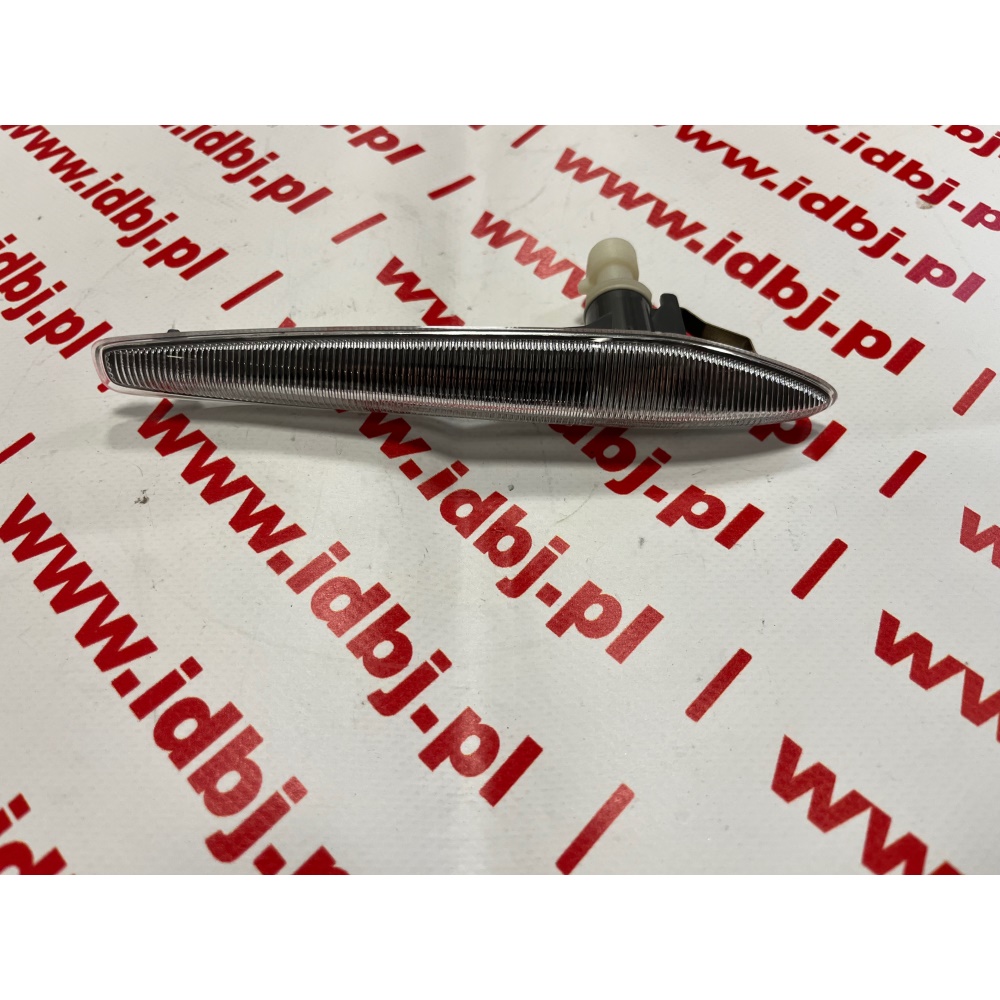 Fotografia produktu FIAT OR60691105 KIERUNKOWSKAZ BŁOTNIKA ALFA ROMEO 159, BRERA, LEWY 05- 