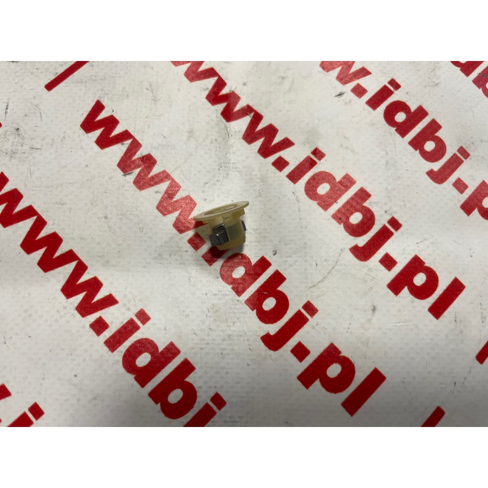 Fotografia produktu IVECO OR14116890 SPINKA, GNIAZDO BOCZKÓW TAPICERKI DRZWI, IVECO DAILY 06- 