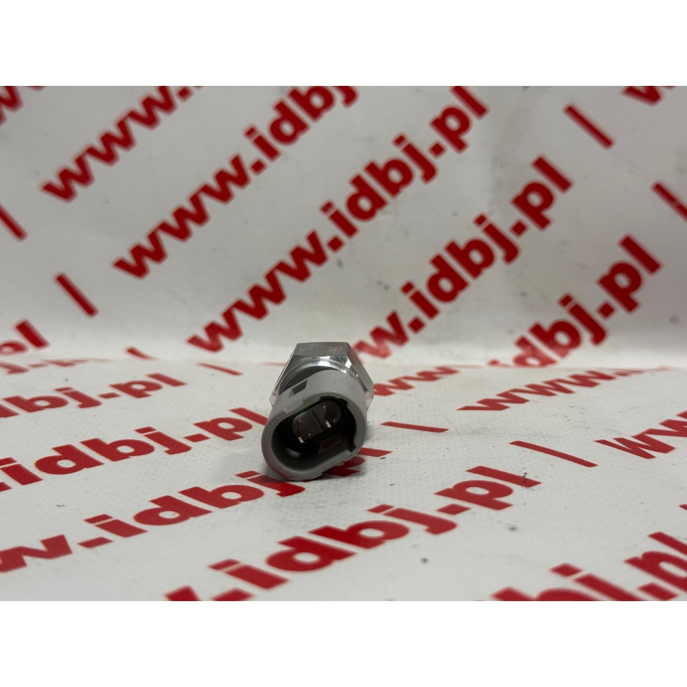 fotografia produktu RENAULT OR497610324R, CZUJNIK CIŚNIENIA PŁYNU WSPOMAGANIA RENAULT TRAFIC 01-, FORD FOCUS C-MAX 05-