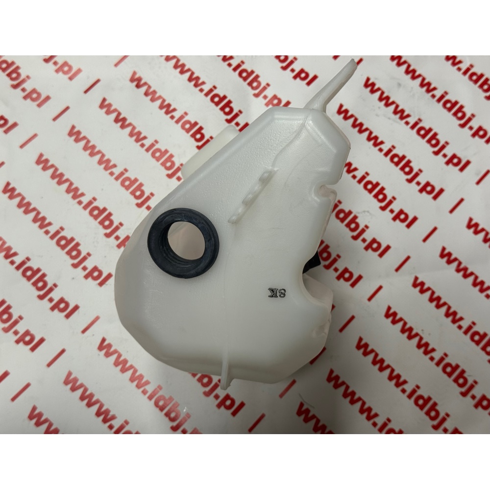fotografia produktu FIAT OR52095655, ZBIORNICZEK PŁYNU SPRYSKIWACZA FIAT PUNTO GRANDE 05-
