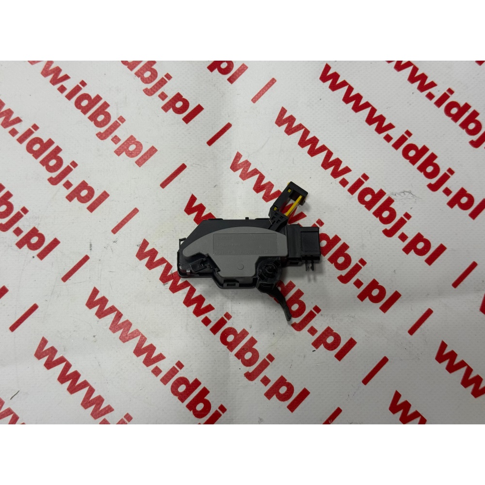 fotografia produktu FIAT OR52230973, CZUJNIK PEDAŁU SPRZĘGŁA FIAT 500X, JEEP COMPASS 11- 5 PINÓW