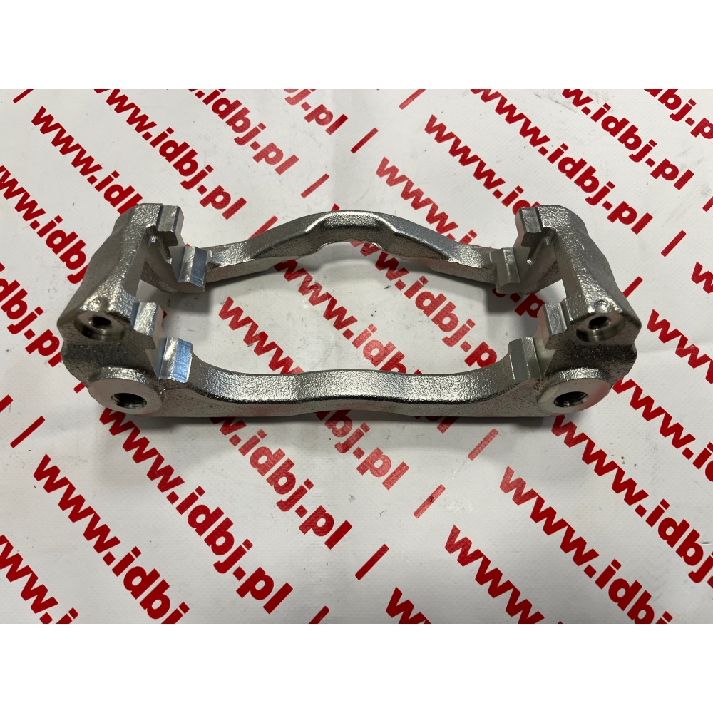 Fotografia produktu PAMMELSON PAM10512300 JARZMO ZACISKU HAMULCOWEGO IVECO DAILY 35S, C LEWY PRZÓD 06-, 11-, 14- SAMO JARZMO, GNIAZDO KLOCKA PRZYKRĘCANE NA PROWADNICACH DO ZACISKU HAMULCOWEGO