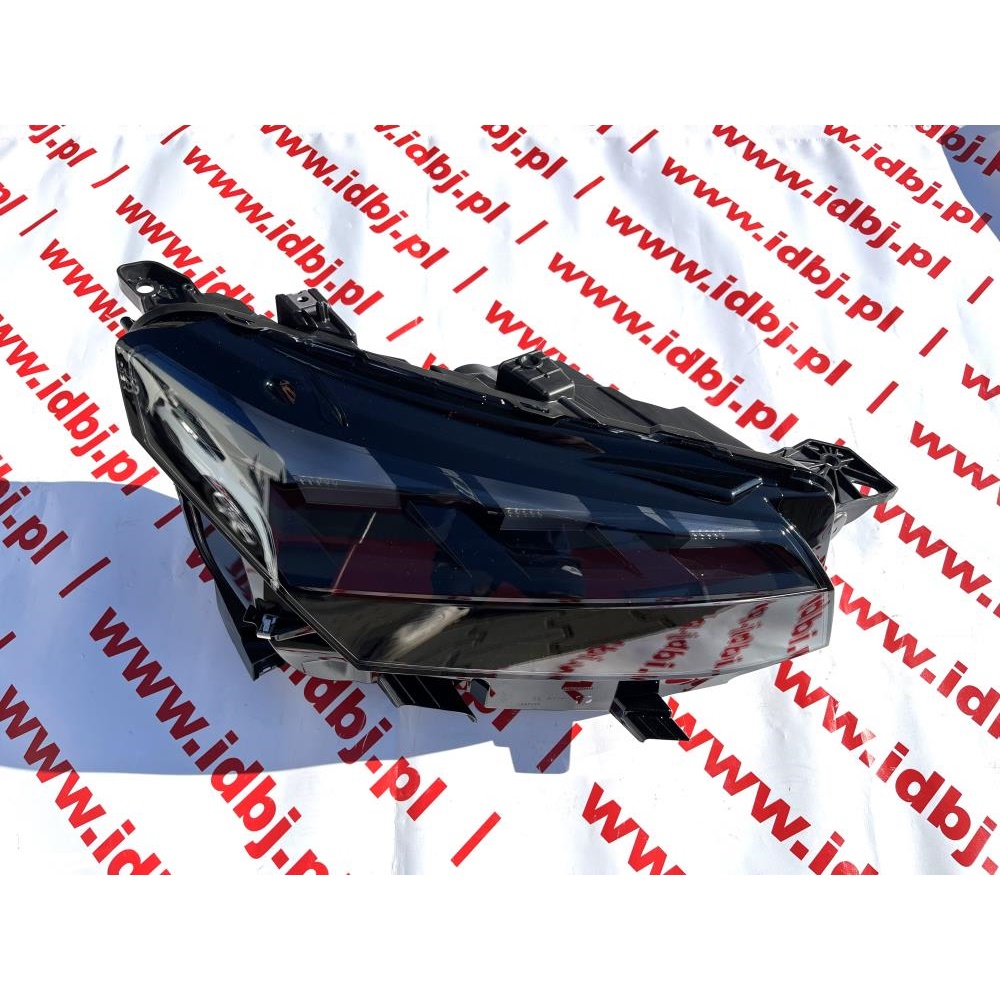 Fotografia produktu PEUGEOT OR9854837280 REFLEKTOR LED TOYOTA PROACE CITY, PEUGEOT RIFTER 1.5 HDI 23- PRAWY STRONA PRAWA 