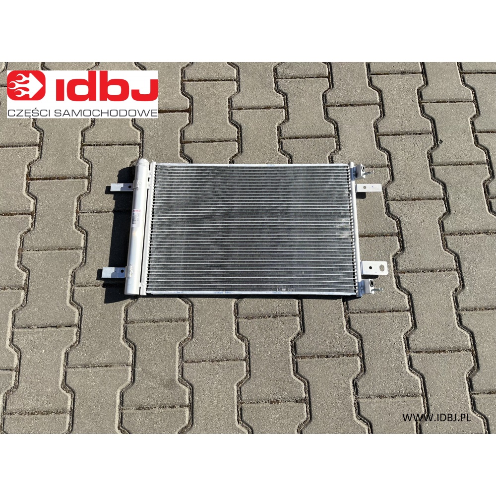 Fotografia produktu DENSO DENDCN21032 CHŁODNICA  KLIMATYZACJI FIAT DOBLO, PARTNER, BERLINGO, PROACE CITY 1.5 HDI 23- SKRAPLACZ