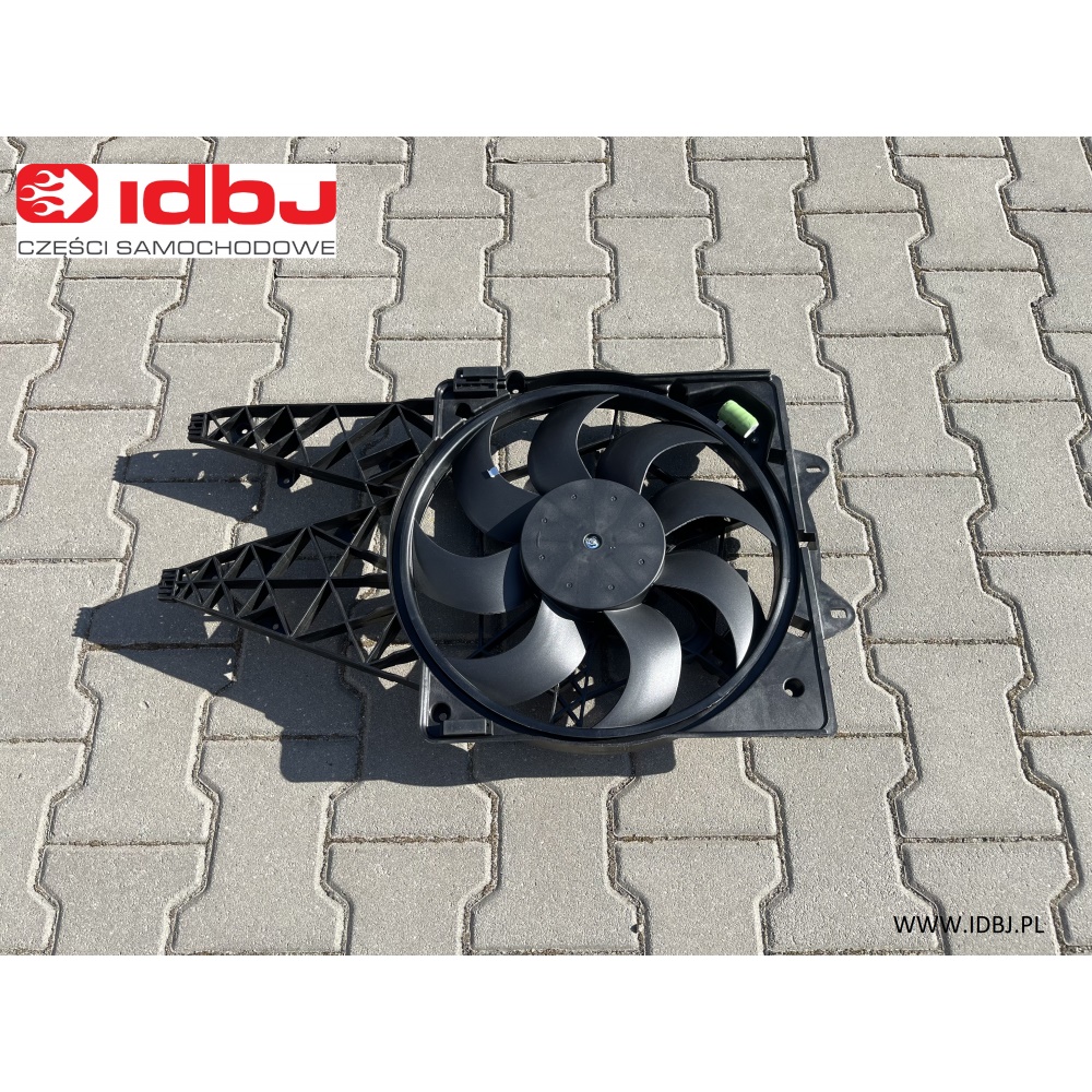 Fotografia produktu PAMMELSON PAM137933815 WENTYLATOR CHŁODNICY FIAT DOBLO 09- 1.6, 2.0 z klimatyzacją , bez klimatyzacji