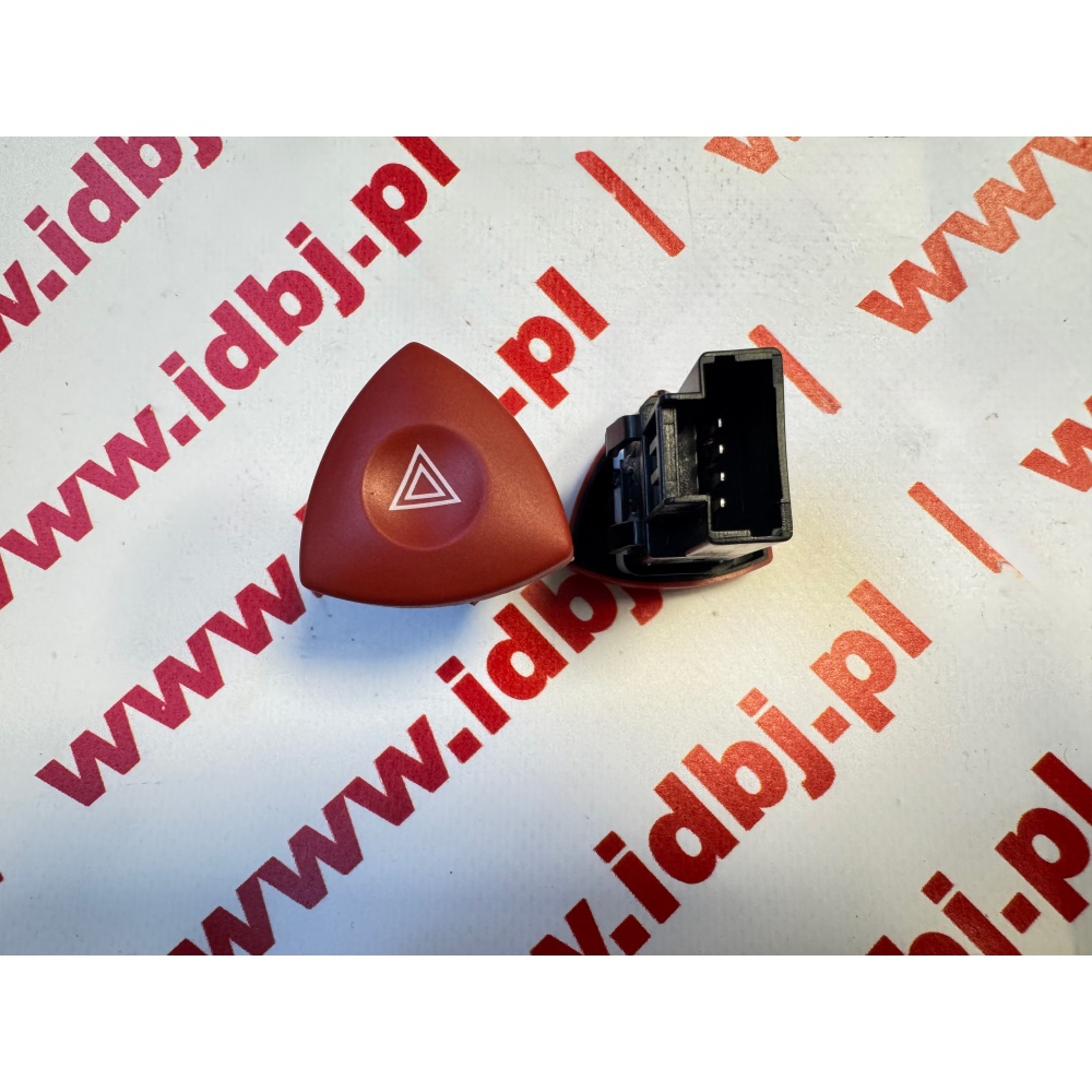 Fotografia produktu PAMMELSON PAM8200442724 WŁĄCZNIK ŚWIATEŁ AWARYJNYCH RENAULT MASTER, TRAFIC II PRZEŁĄCZNIK, WYŁĄCZNIK ŚWIATEŁ AWARYJNYCH NA DESCE ROZDZIELCZEJ. 4 pin