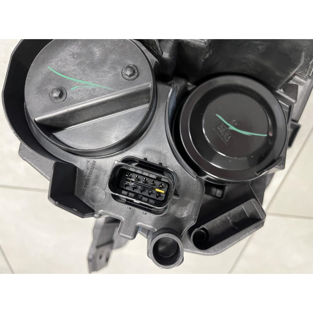 fotografia produktu PEUGEOT OR9854066780, REFLEKTOR TOYOTA PROACE CITY, PEUGEOT RIFTER 1.5 HDI 23- PRAWY