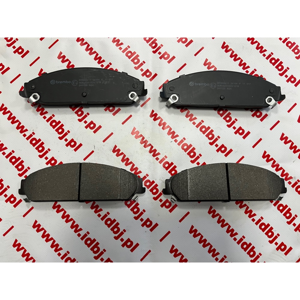 Fotografia produktu BREMBO BPP11017 KLOCKI HAMULCOWE LANCIA THEMA, CHRYSLER 300C 3.0 PRZÓD 