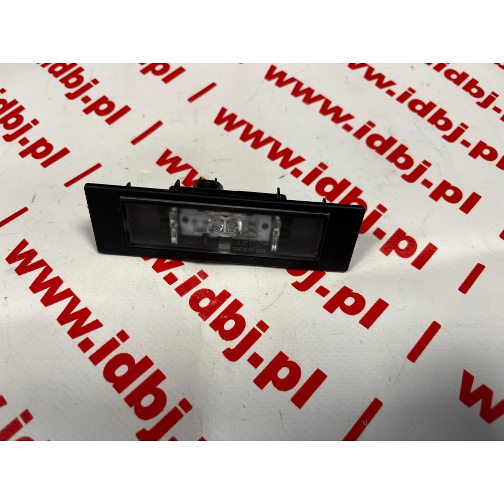 Fotografia produktu TYC TYC15-0213-00-9 OŚWIETLENIE TABLICY REJSTRACYJNEJ LED BMW 1 F20 07- PEUGEOT