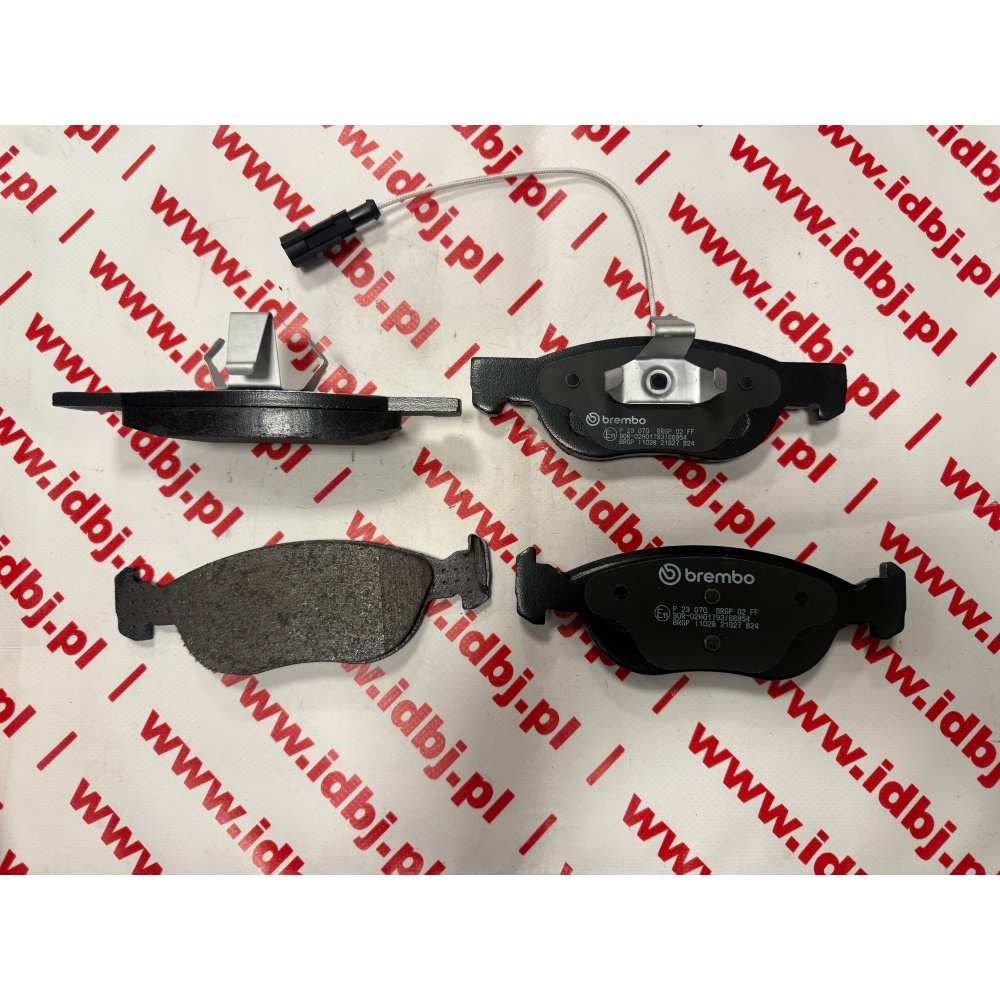 Fotografia produktu BREMBO BREP23070 KLOCKI HAMULCOWE FIAT BRAVO 1.8 95- MAREA 1.8, 1.9TD 