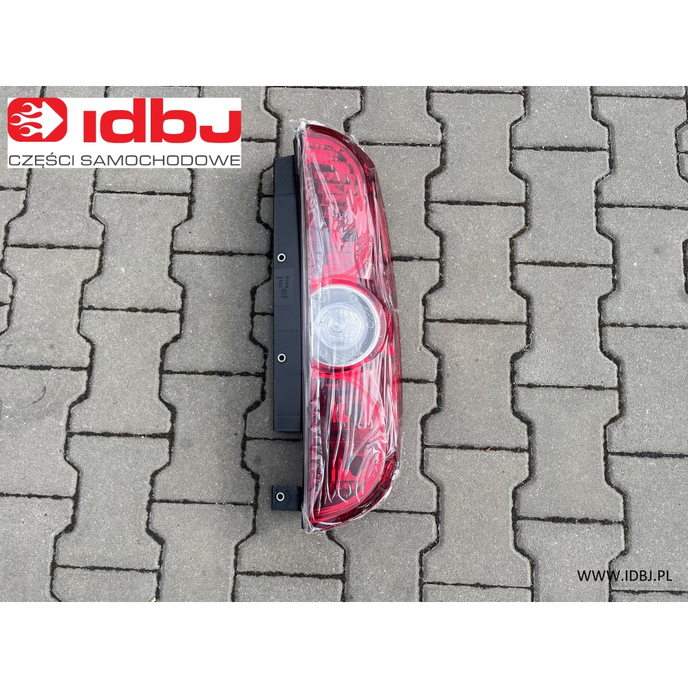 Fotografia produktu PAMMELSON PAM146503815 LAMPA FIAT DOBLO 15- TYŁ PRAWA bez listwy żarówkowej 