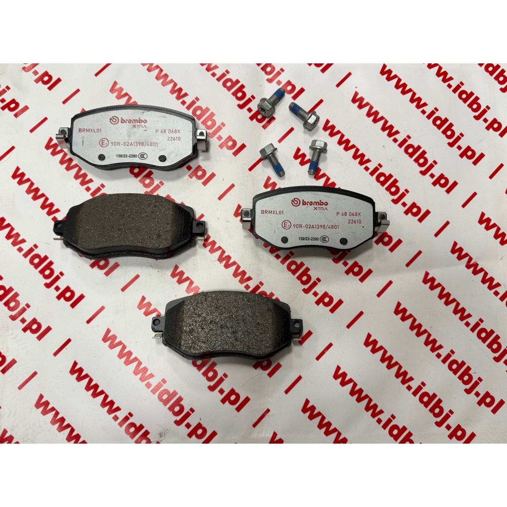 Fotografia produktu BREMBO BREP68068X KLOCKI HAMULCOWE PRZÓD RENAULT MEGANE IV 15-,  XTRA 