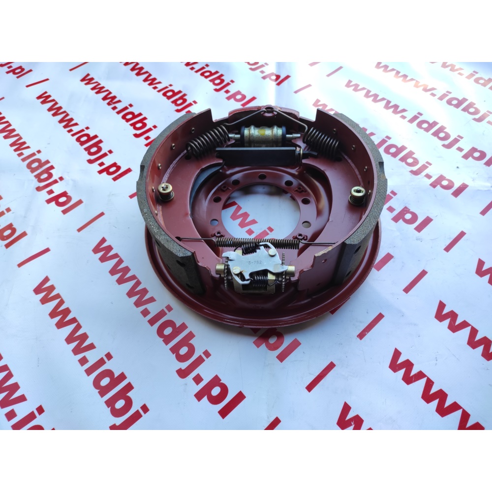 Fotografia produktu PAMMELSON PAM144064841 TARCZA KOTWICZNA, MOCOWANIE SZCZĘK HAMULCOWYCH IVECO DAILY WM 90 PRAWA BLACHA MOCUJĄCA SZCZEKI HAMULCA RĘCZNEGO Z CYLINDERKIEM, SPRĘŻYNKAMI W ZESTAWIE. ZESTAW ANPRAWCZY HAMULCA IVECO DAILY 90-, 96- VM, WM 4X4 PRAWY