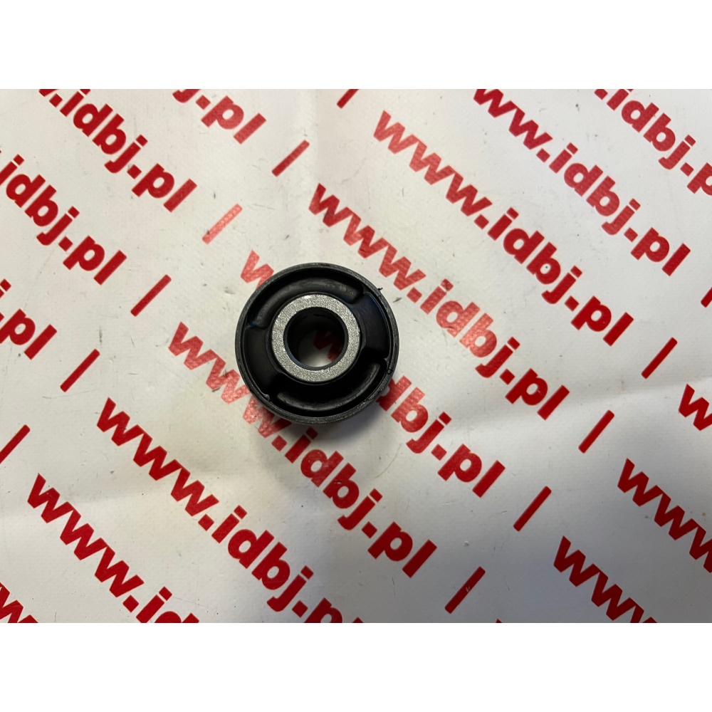 Fotografia produktu FEBI BILSTEIN FEB38004 PODUSZKA, TULEJA WAHACZA PEUGEOT 208 PRZÓD 18MM TYLNIA NA DOLE 