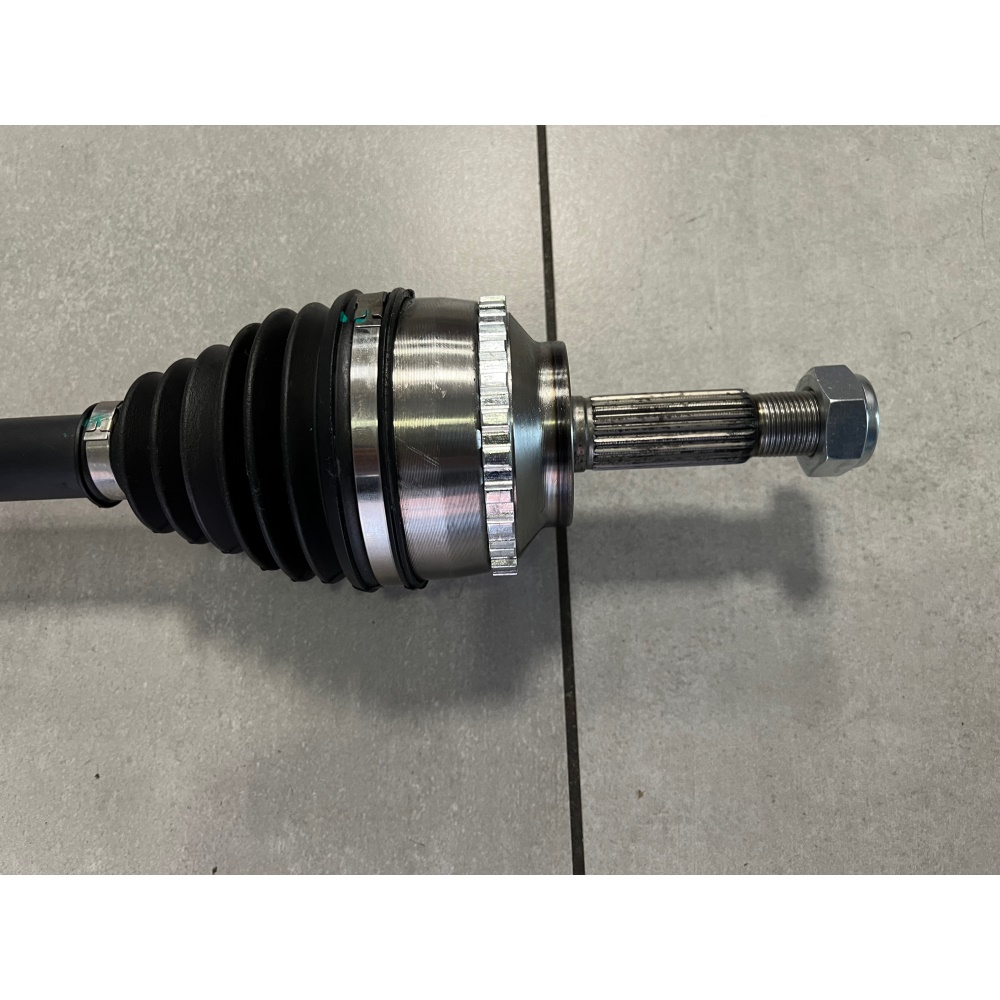 fotografia produktu PAMMELSON PAM7700103729, PÓŁOŚ LEWA RENAULT CLIO , ABS 26 ZĘBÓW