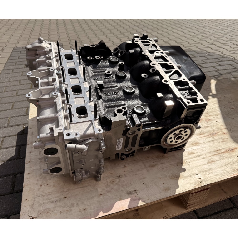 fotografia produktu IVECO OR5801487889, SILNIK, LONGBLOCK, DÓŁ + GÓRA IVECO 3.0HPI 11- EURO 5