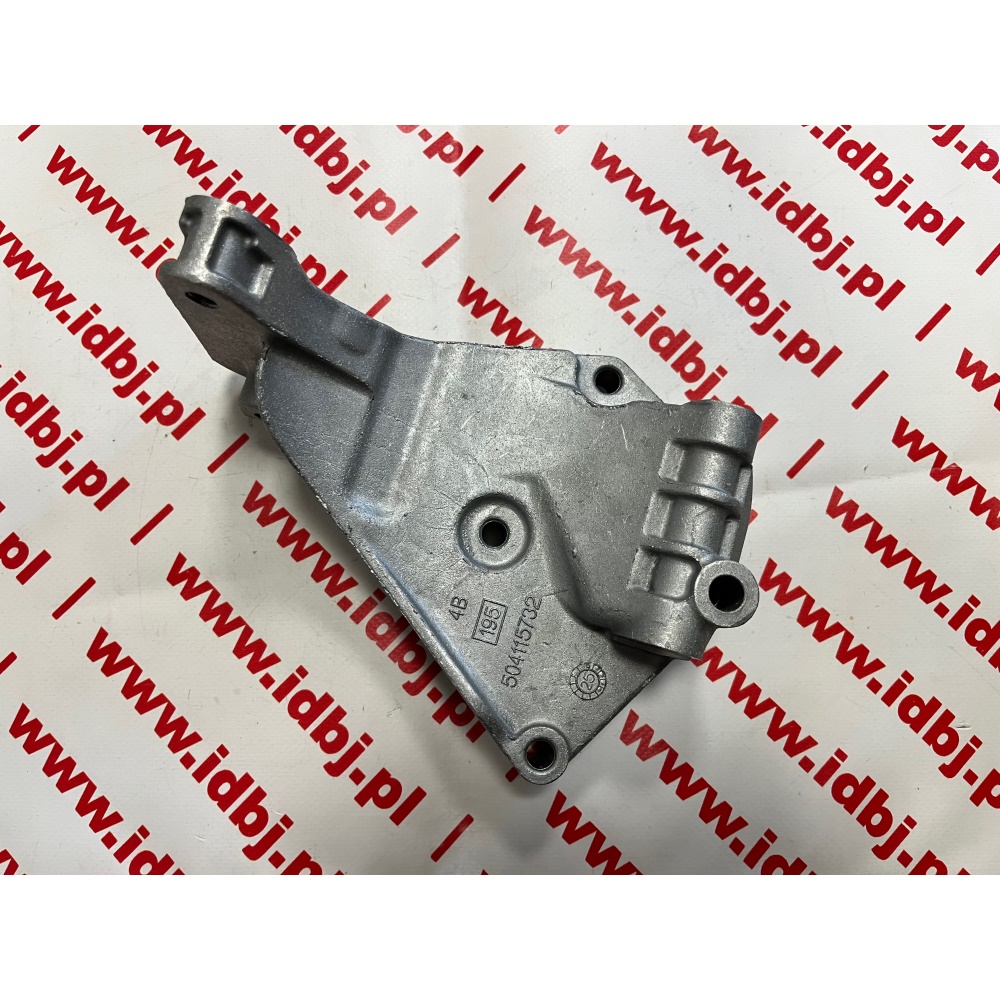 Fotografia produktu IVECO OR504115734 MOCOWANIE, ŁAPA WSPORNIKA ALTERNATORA IVECO DAILY 09- 3.0 
