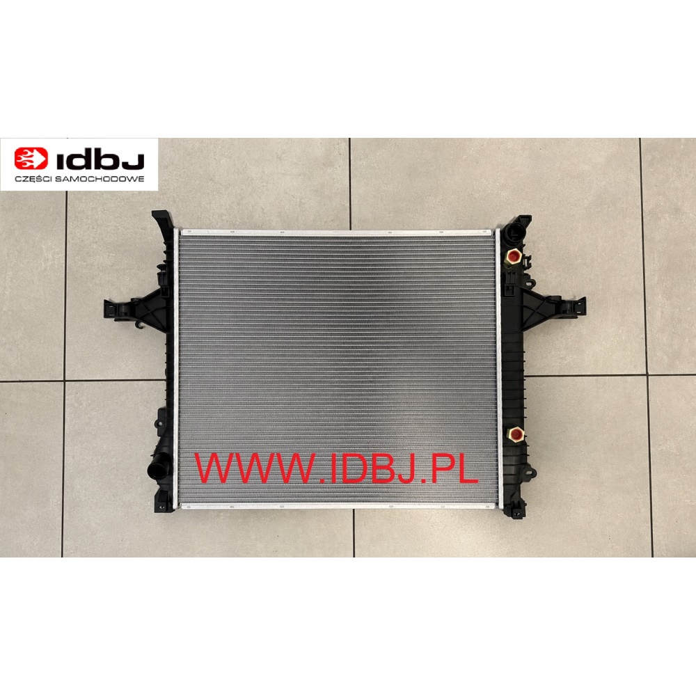 Fotografia produktu NISSENS NIS65613A CHŁODNICA WODY VOLVO XC90 V8 