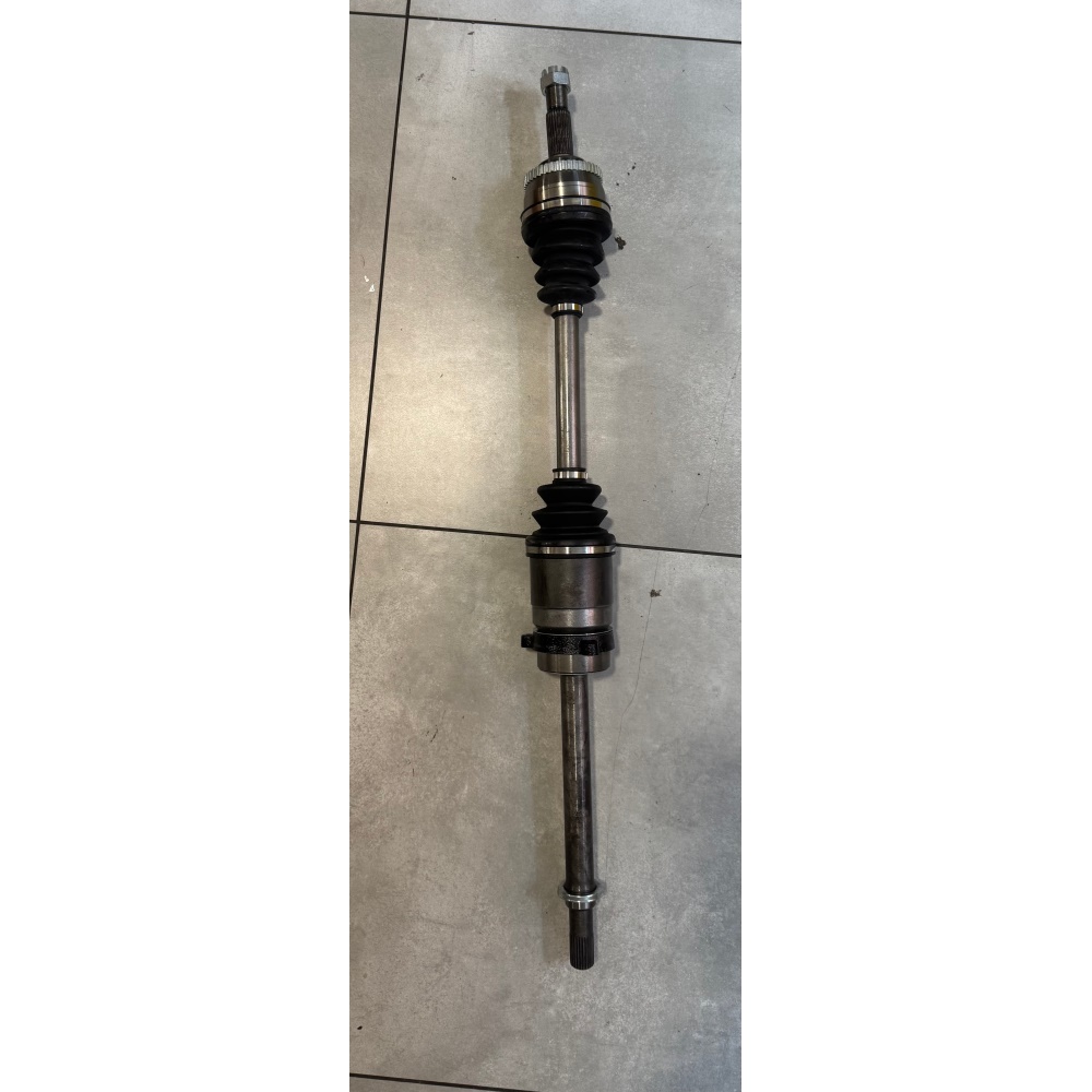 Fotografia produktu GSP GSP241002 PÓŁOŚ NAPĘDOWA NISSAN PRIMERA P11 PRAWA DŁUGA 