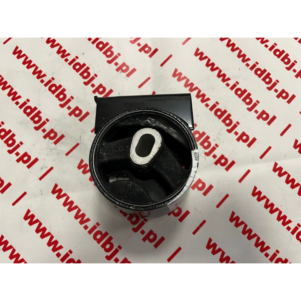 Fotografia produktu LANCIA OR68091434AC PODUSZKA SILNIKA BIEGÓW LANDIA VOYAGER 2.8 CRD Oryginalna poduszka mocowania silnika Lancia Voyager / Chrysler Town & Country 2.8 CRD. Fits Lancia Voyager 2011–2014 and Chrysler Town & Country 2.8 CRD diesel engine, high-quality OEM engine mount, for automatic transmission”